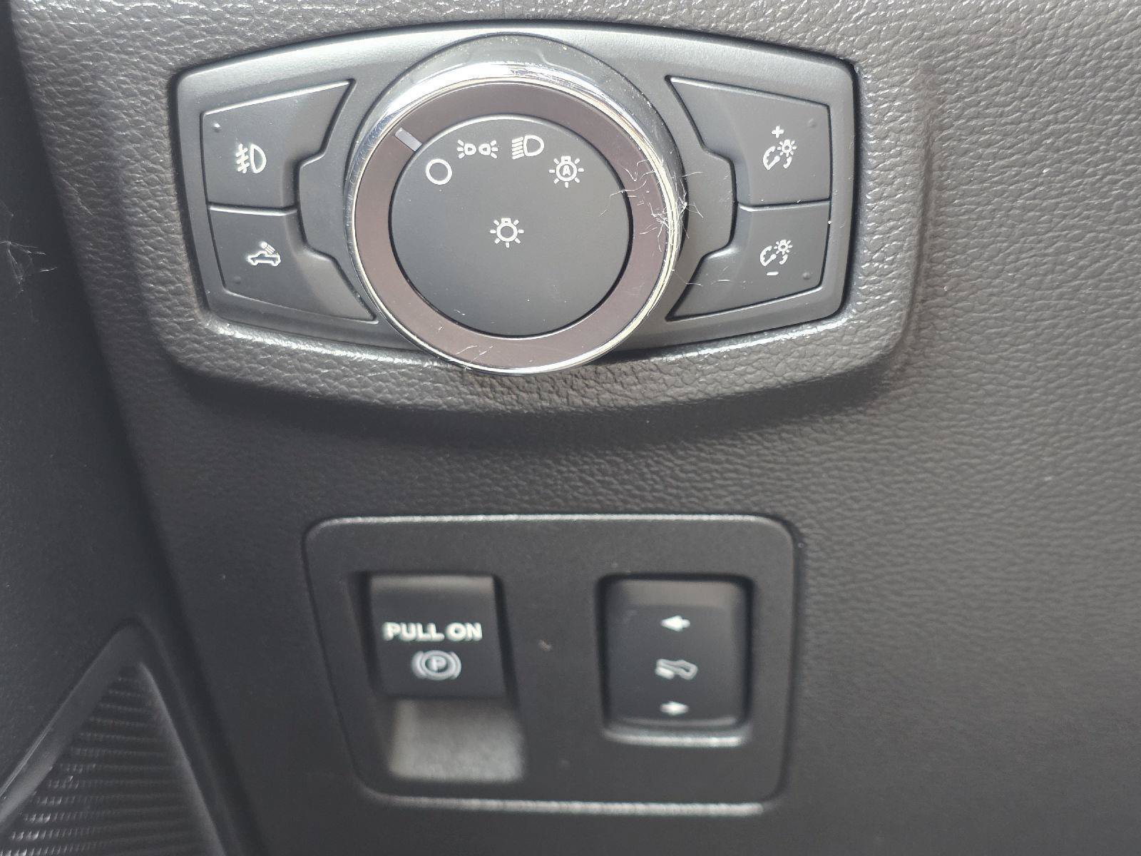Used 2019 Ford F150 Lariat w/ Equipment Group 502A Luxury AWD/4WD image 10