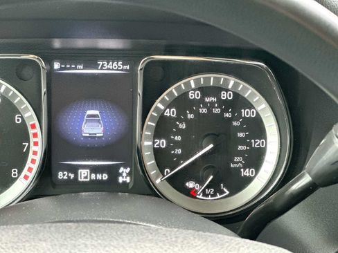 Used 2018 Nissan Titan SV AWD/4WD image 19