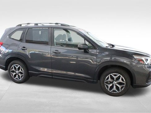 Used 2021 Subaru Forester Premium AWD/4WD image 20