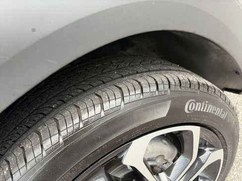 Used 2025 Chevrolet Trax RS w/ Driver Confidence Package FWD image 16