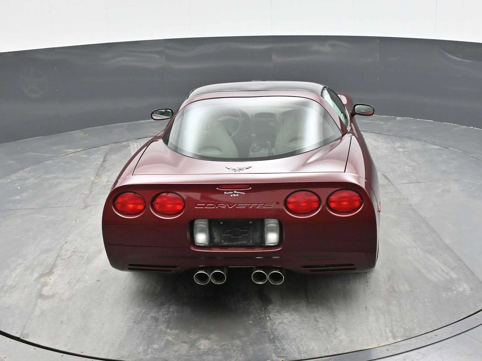 Used 2003 Chevrolet Corvette Coupe w/ Preferred Equipment Group RWD image 22