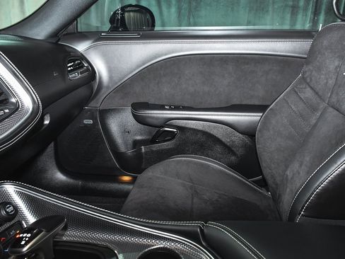 Used 2022 Dodge Challenger SRT Hellcat w/ Plus Package image 42