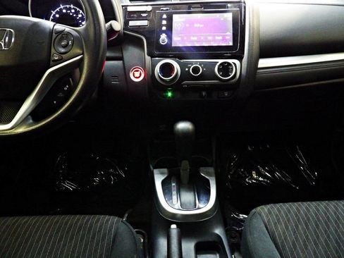 Used 2018 Honda Fit EX image 21
