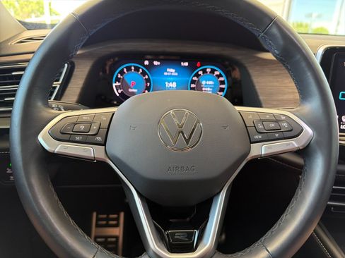 Used 2024 Volkswagen Atlas SEL Premium R-Line AWD/4WD image 23