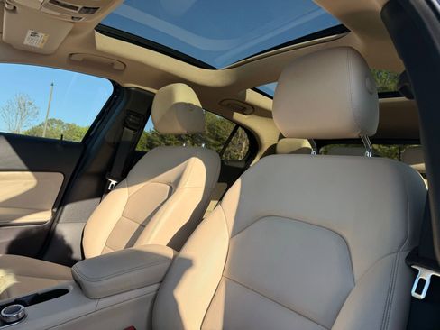 Used 2016 Mercedes-Benz GLA 250 image 15