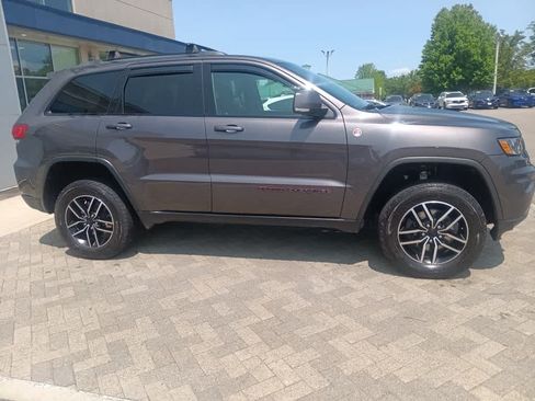Used 2020 Jeep Grand Cherokee Trailhawk AWD/4WD image 7