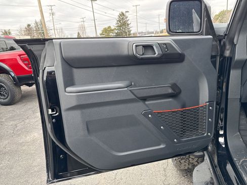 New 2025 Ford Bronco Raptor w/ Interior Carbon Fiber Pack AWD/4WD image 18