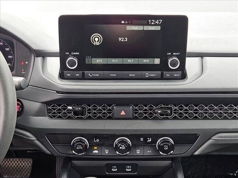 Used 2025 Honda Accord LX image 14