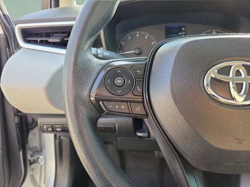 Used 2023 Toyota Corolla LE FWD image 23