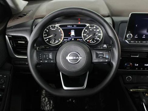 Certified 2022 Nissan Rogue SV FWD image 21