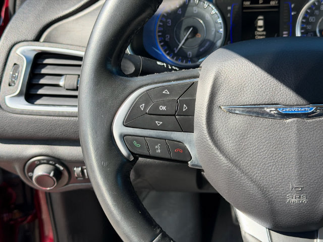 Used 2016 Chrysler 200 Limited Platinum FWD image 13