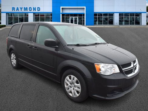Used 2013 Dodge Grand Caravan SE image 1