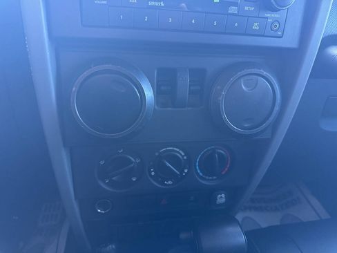 Used 2009 Jeep Wrangler Sahara AWD/4WD image 25