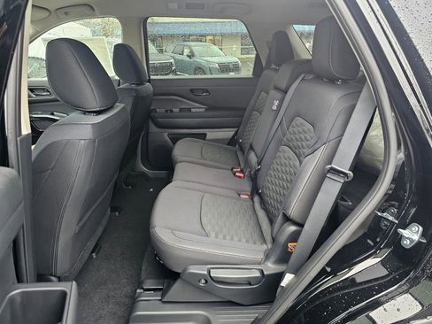 New 2026 Nissan Pathfinder SV image 20