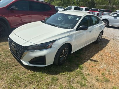 Used 2025 Nissan Altima 2.5 SV