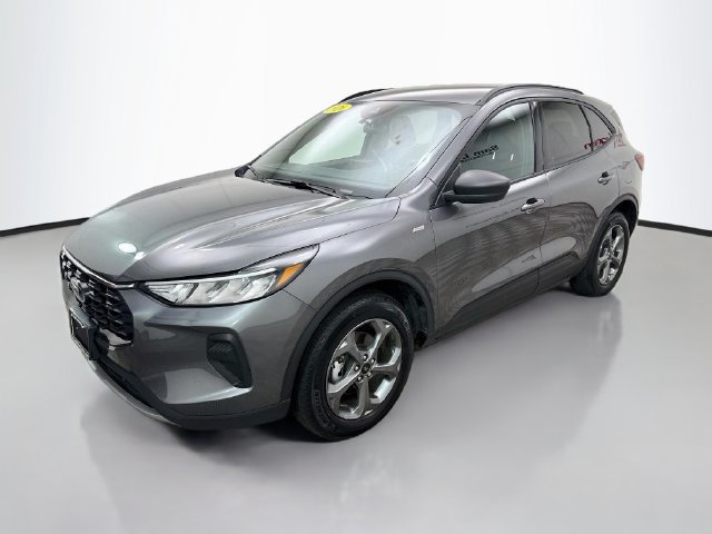 Certified 2025 Ford Escape ST-Line AWD/4WD image 3