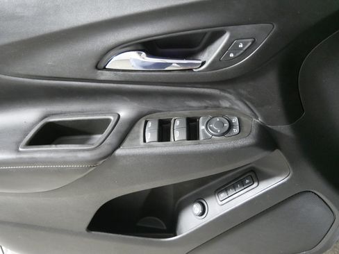 Used 2021 Chevrolet Equinox Premier AWD/4WD image 19