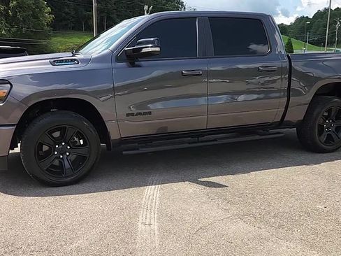 Used 2022 RAM 1500 Big Horn AWD/4WD image 3