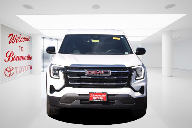 Used 2025 GMC Terrain Elevation AWD/4WD image 4