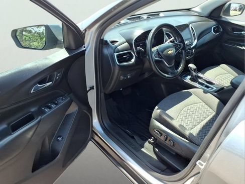 Used 2023 Chevrolet Equinox LT AWD/4WD image 10