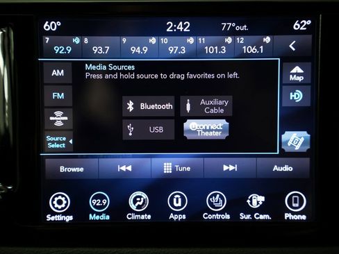 Used 2019 Chrysler Pacifica Limited w/ Advanced Safetytec Group image 21