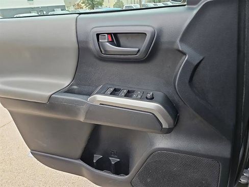 Used 2020 Toyota Tacoma SR5 image 14