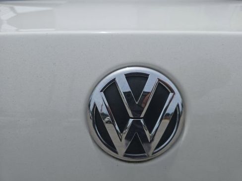 Used 2011 Volkswagen Jetta SE FWD image 5