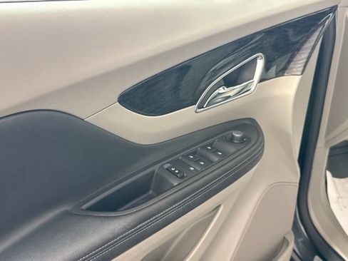 Used 2016 Buick Encore Convenience FWD image 11