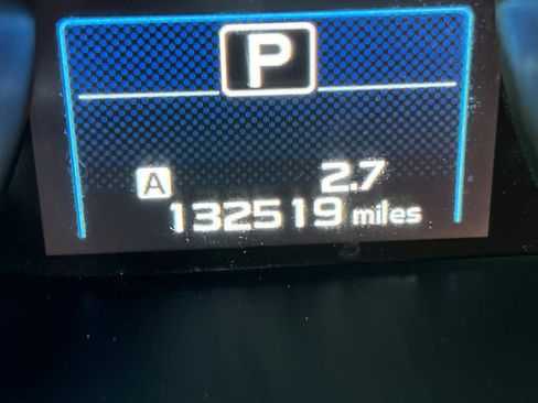 Used 2018 Subaru Outback 2.5i Premium AWD/4WD image 27