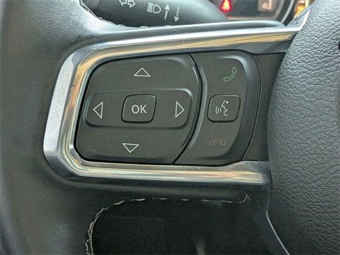 Used 2021 Jeep Wrangler Unlimited Sahara image 28