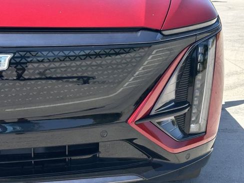 New 2025 Cadillac Lyriq Sport image 5