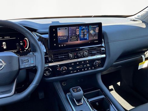 New 2026 Nissan Pathfinder SL AWD/4WD image 11