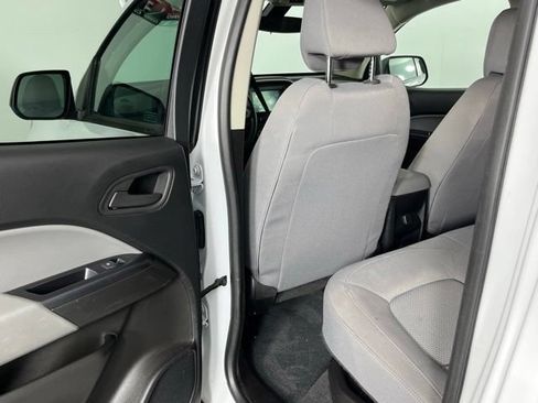 Used 2020 Chevrolet Colorado W/T w/ WT Convenience Package AWD/4WD image 25