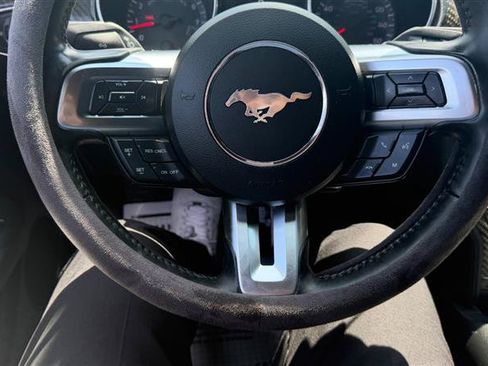 Used 2018 Ford Mustang GT RWD image 22