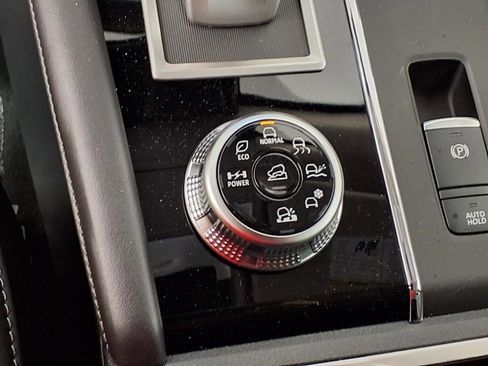 New 2025 Mitsubishi Outlander SE AWD/4WD image 21