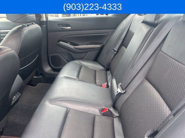 Used 2024 Nissan Altima 2.5 SR FWD image 33