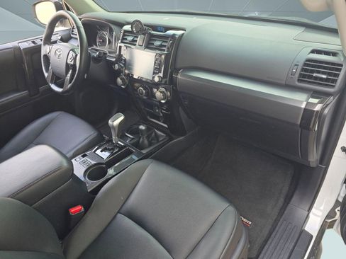 Used 2024 Toyota 4Runner TRD Off-Road Premium image 27