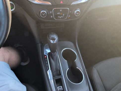 Used 2019 Chevrolet Equinox LT image 13