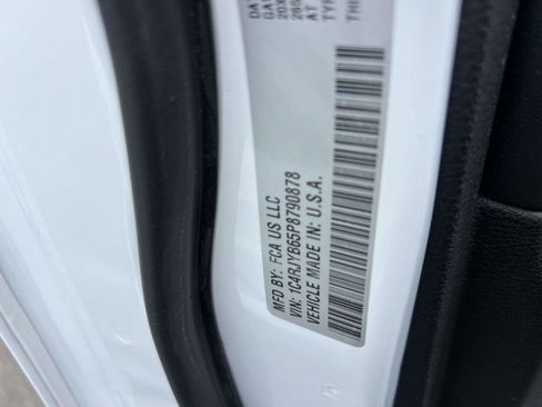Used 2023 Jeep Grand Cherokee 4WD 4xe image 19