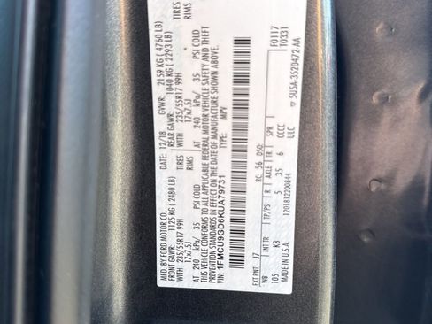 Used 2019 Ford Escape SE image 3