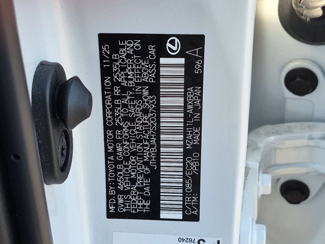 Used 2025 Lexus UX 300h FWD w/ Accessory Package (Z2) image 36