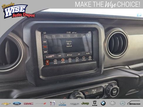 Used 2018 Jeep Wrangler Unlimited Sport S AWD/4WD image 13