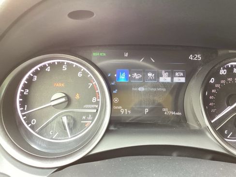 Certified 2024 Toyota Camry SE AWD/4WD image 9