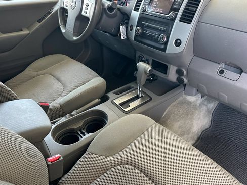 Used 2016 Nissan Frontier SV AWD/4WD image 14