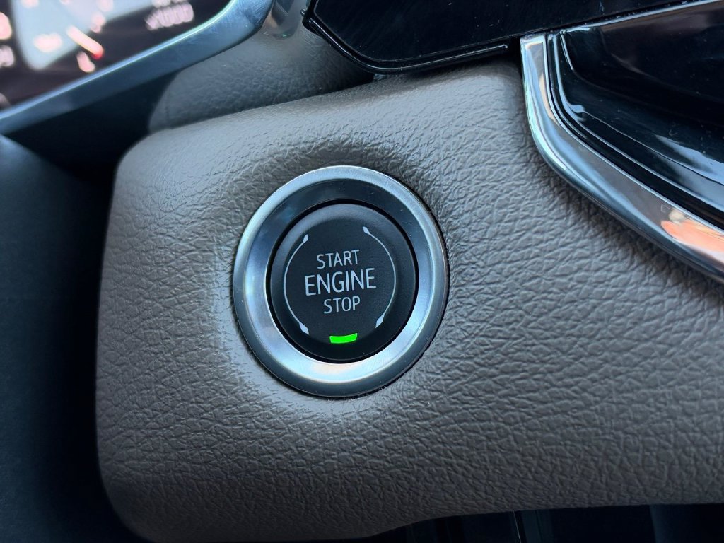 Used 2024 GMC Canyon Denali AWD/4WD image 20