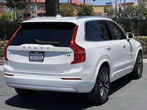 Used 2022 Volvo XC90 T5 Momentum AWD/4WD image 23