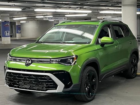 New 2025 Volkswagen Taos SEL AWD/4WD image 3
