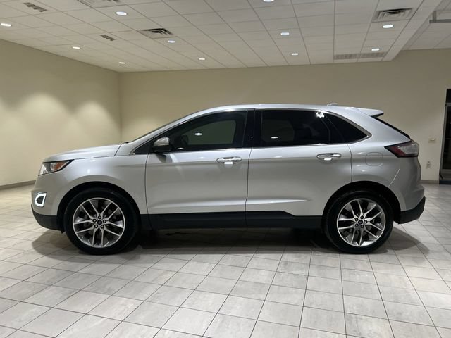 Used 2016 Ford Edge Titanium w/ Equipment Group 301A FWD image 2