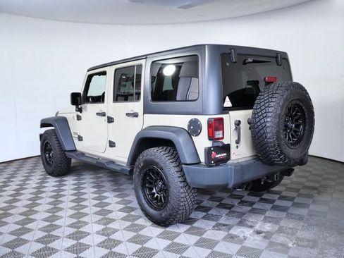 Used 2018 Jeep Wrangler Unlimited Sport S AWD/4WD image 6
