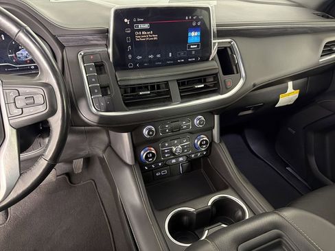 Used 2022 GMC Yukon SLT w/ SLT Premium Package image 29